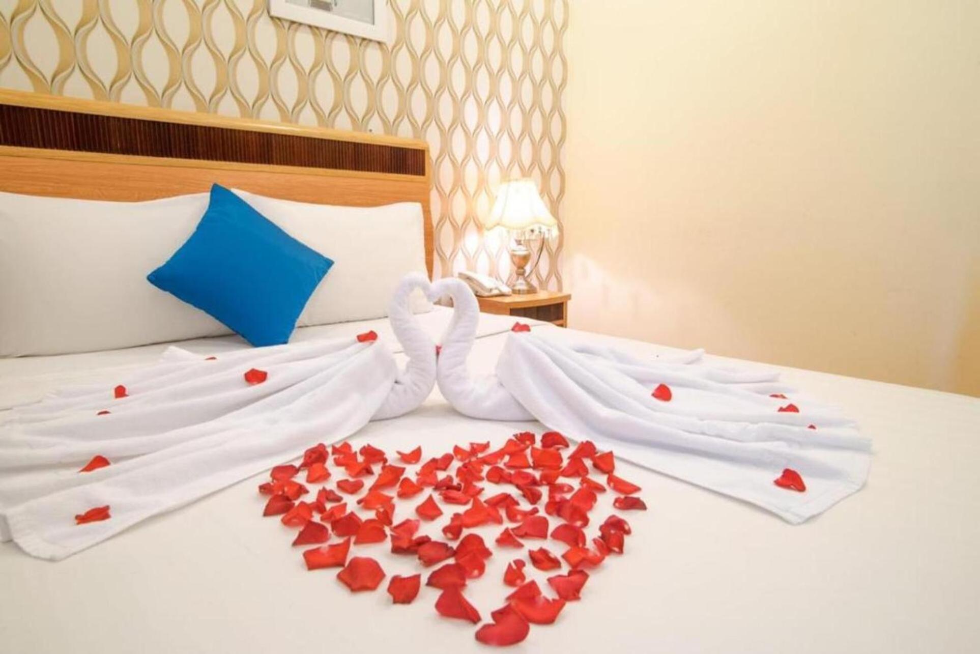 Ruby Saigon Hotel - Le Thanh Ton Hô Chi Minh-Ville Extérieur photo