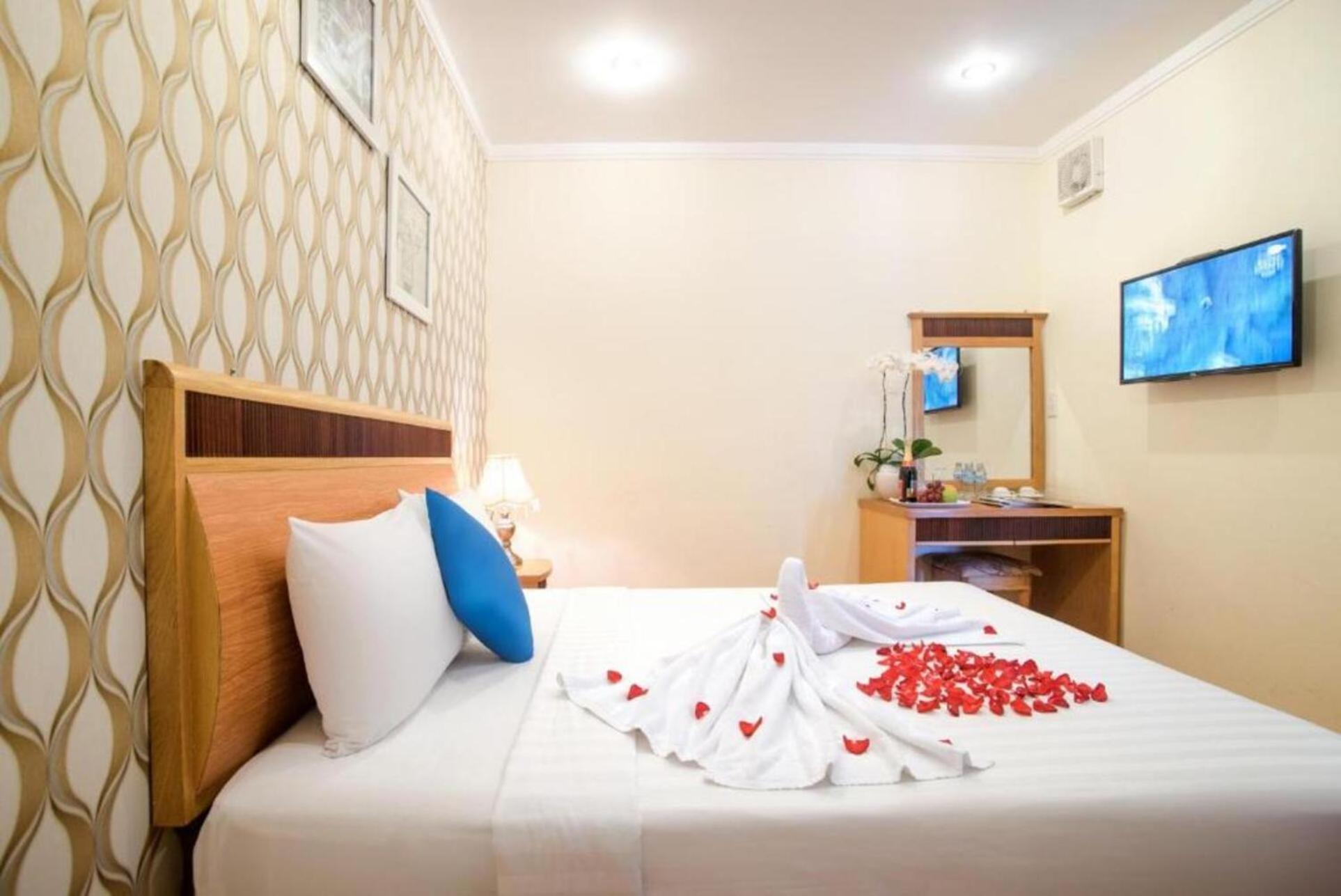 Ruby Saigon Hotel - Le Thanh Ton Hô Chi Minh-Ville Extérieur photo