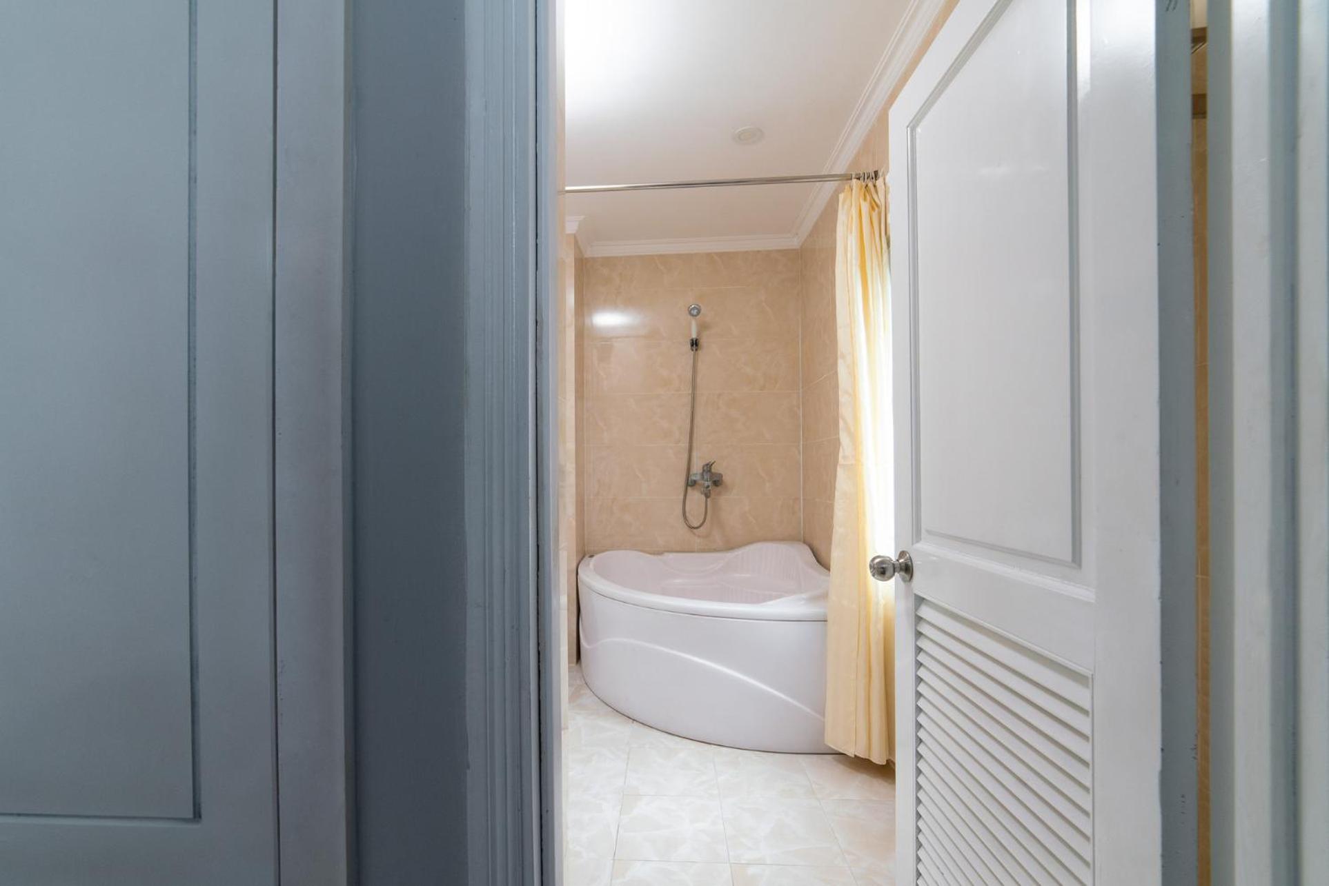 Ruby Saigon Hotel - Le Thanh Ton Hô Chi Minh-Ville Extérieur photo