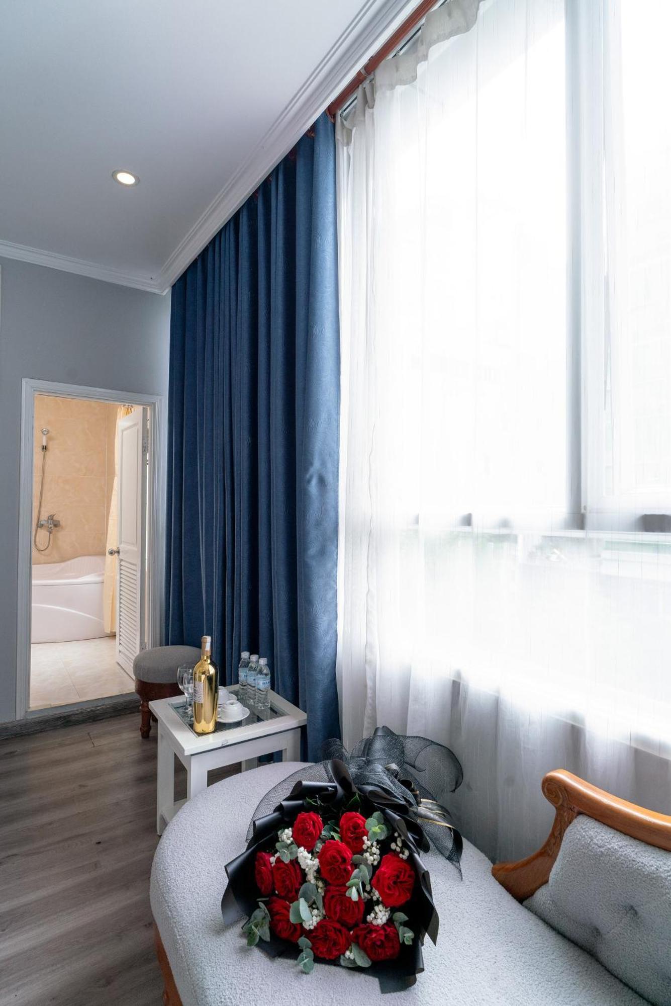 Ruby Saigon Hotel - Le Thanh Ton Hô Chi Minh-Ville Extérieur photo