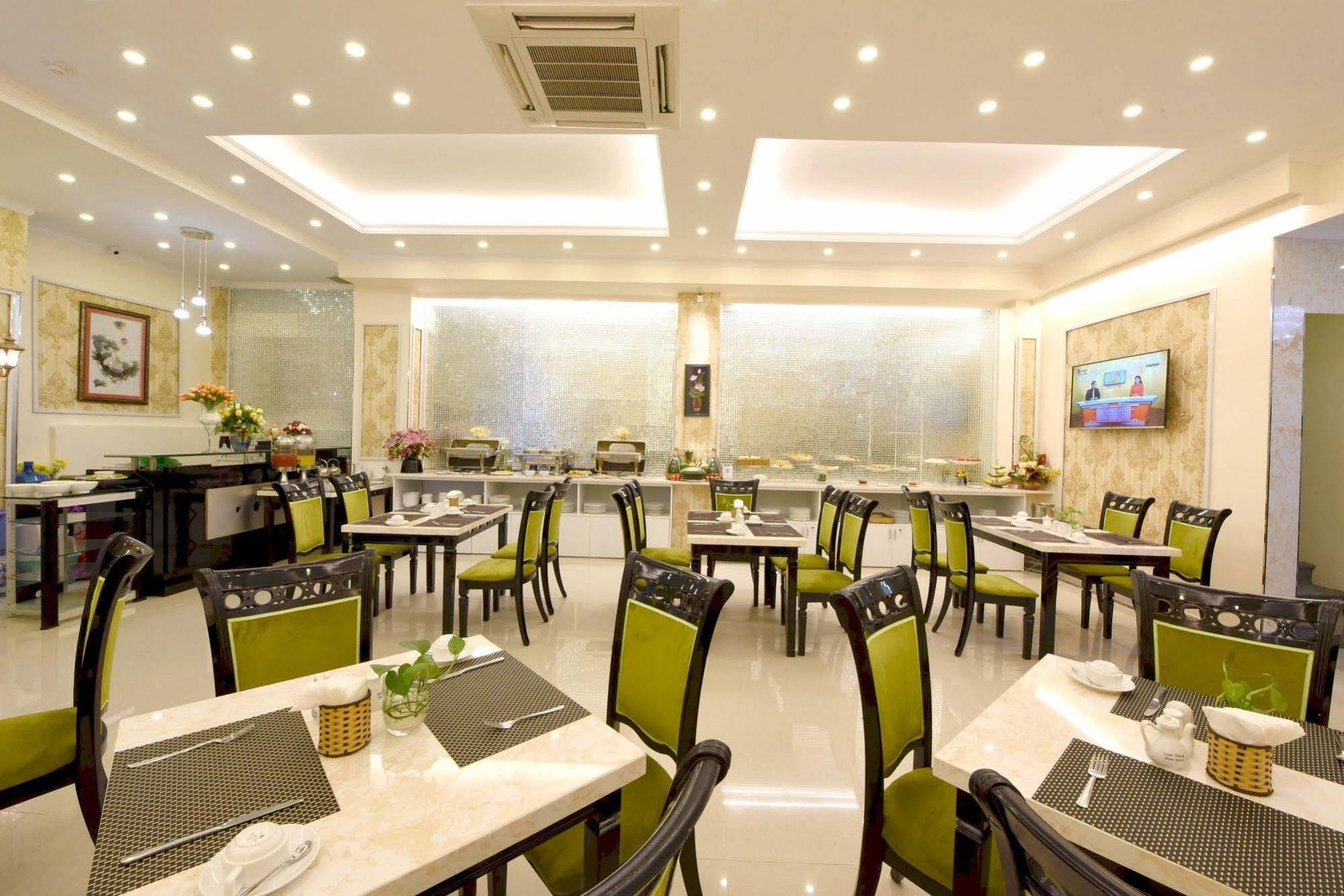 Ruby Saigon Hotel - Le Thanh Ton Hô Chi Minh-Ville Extérieur photo