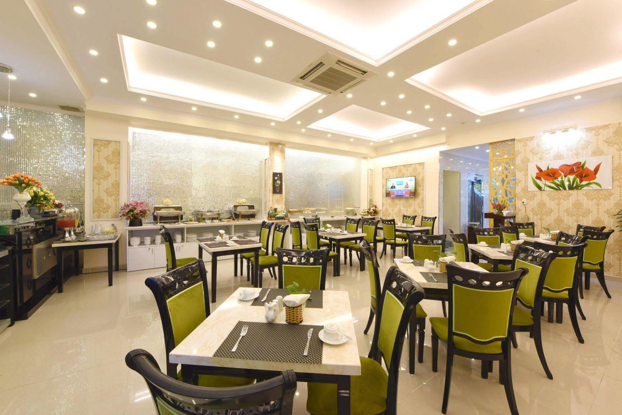 Ruby Saigon Hotel - Le Thanh Ton Hô Chi Minh-Ville Extérieur photo